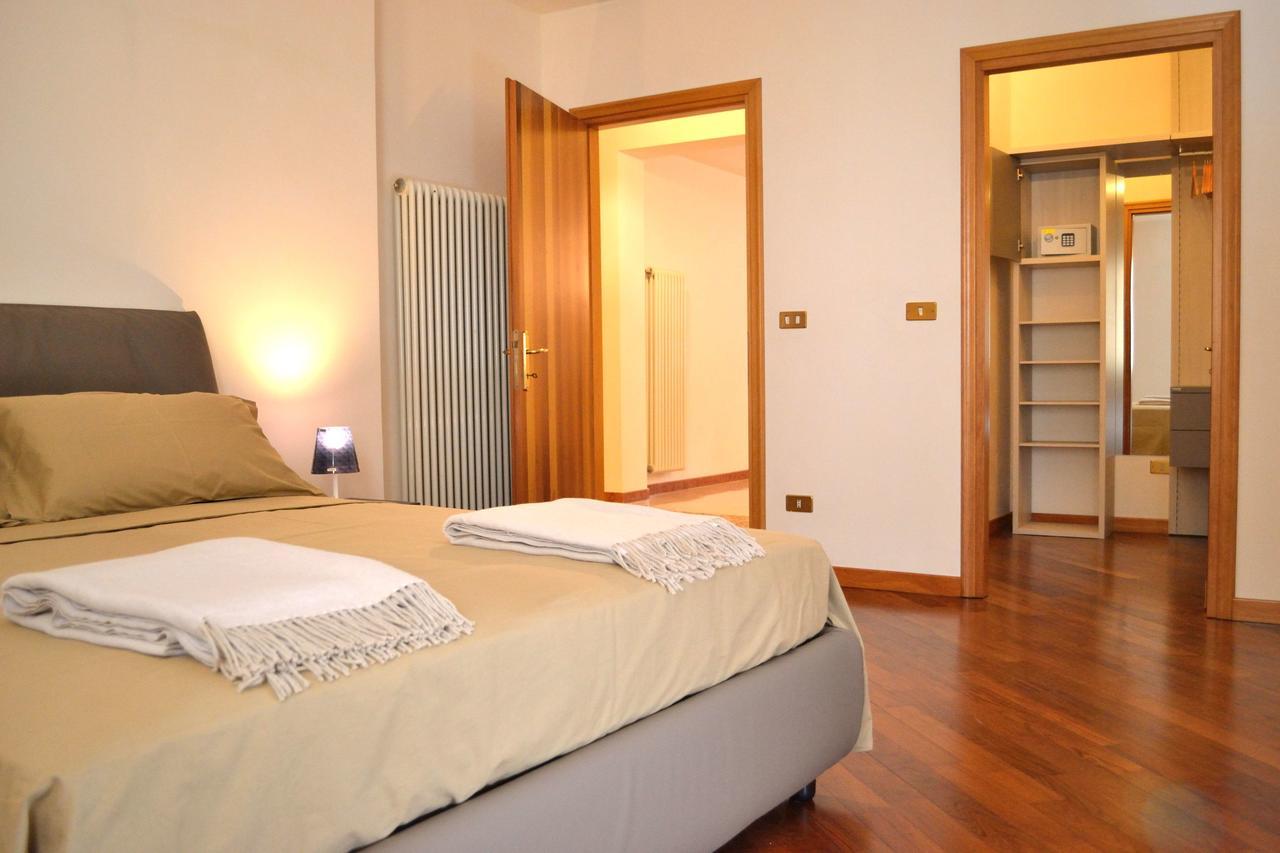 Portico Oscuro Deluxe Apartment - centro città Treviso Exterior foto